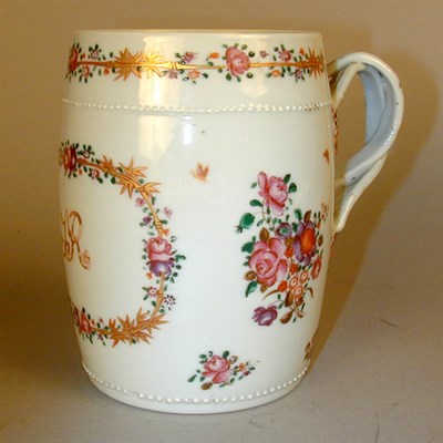Lot 769 - Chinese Export Porcelain Barrel-Form Mug