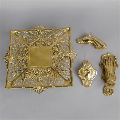 Lot 787 - Victorian Brass Tazza