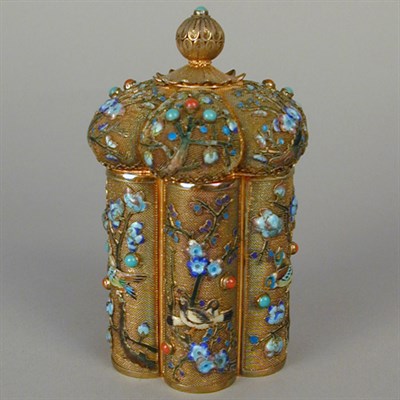 Lot 854 - Chinese Enameled and Gilt-Silver Covered Box