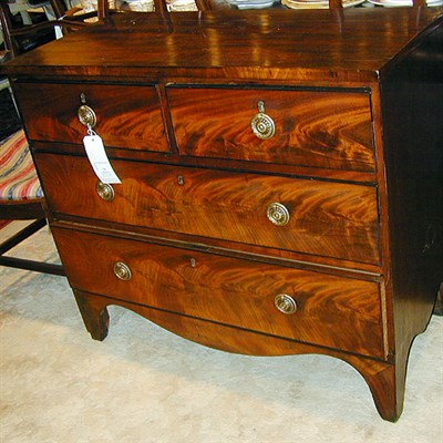 Lot 318 - Georgian Style Mahogany Chest of Drawers
