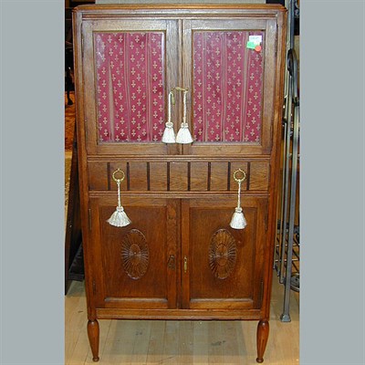 Lot 171 - Louis XVI Style Walnut Vitrine