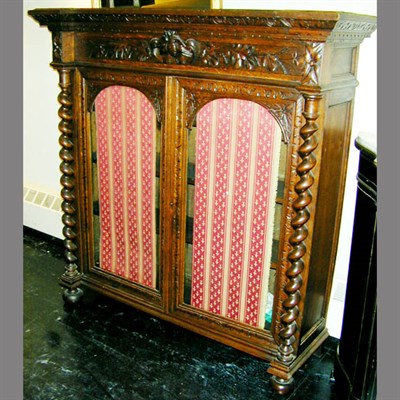 Lot 105 - Baroque Style Walnut Bookcase