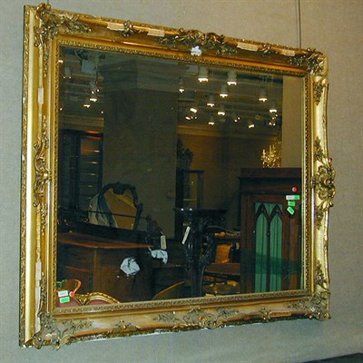 Lot 329 - Victorian Gilt-Decorated Mirror