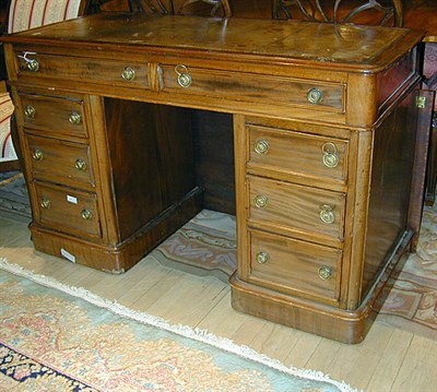 Lot 484 - Victorian Leather Inset Mahogany Pedestal Desk