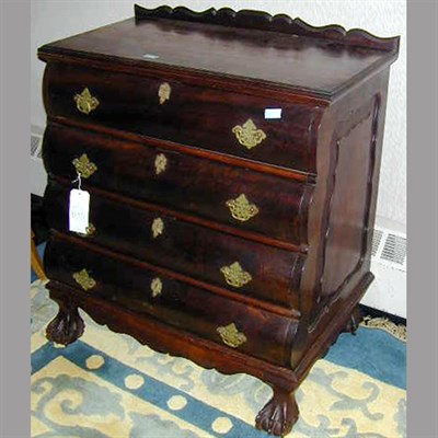 Lot 107 - Chippendale Style Mahogany Chest of Drawers
