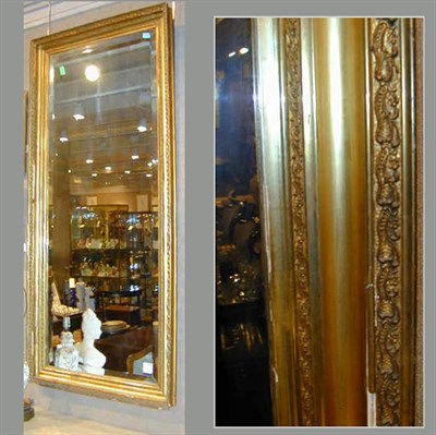 Lot 311 - Victorian Gilt-Decorated Mirror