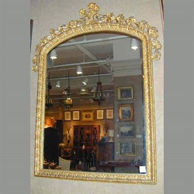 Lot 412 - Italian Rococo Style Gilt Carved Wood Mirror