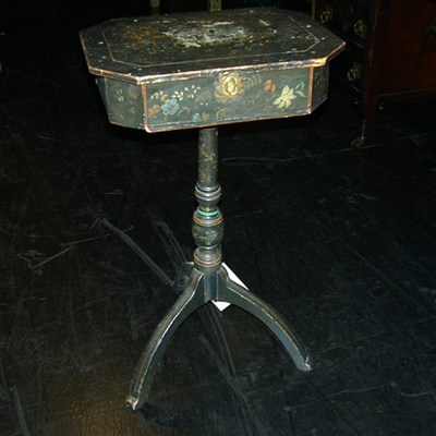 Lot 115 - Regency Style Chinoiserie-Decorated Sewing Stand