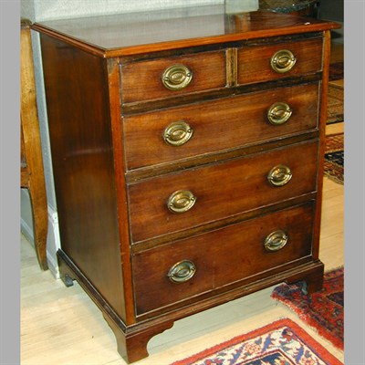 Lot 430 - George III Mahogany Chest of Drawers The...