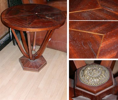 Lot 146 - Art Deco Mahogany Table The circular top with...