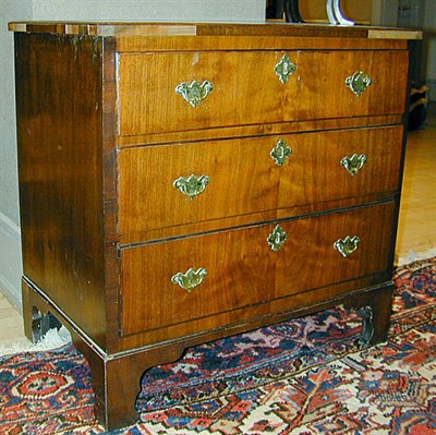 Lot 235 - George III Style Walnut Chest of Drawers