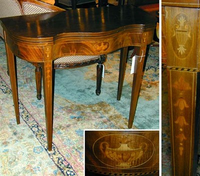Lot 496 - Federal Style Banded Mahogany Serpentine-Front...