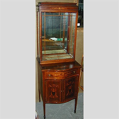 Lot 154 - Edwardian Mahogany Vitrine