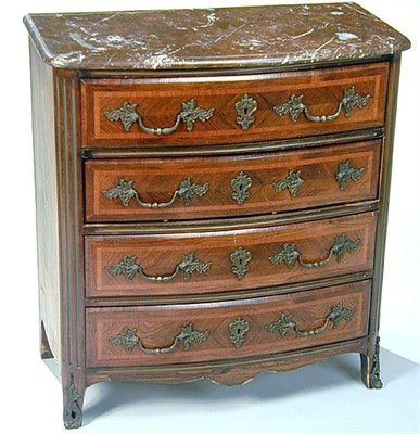 Lot 246 - Louis XV Style Rosewood Veneer Commode The bow-...