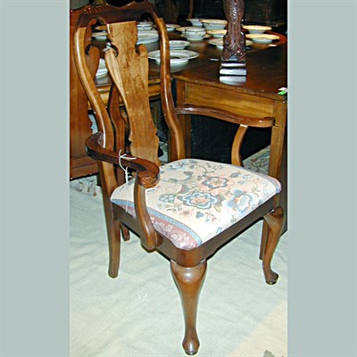 Lot 125 - Set of Six Georgian Style Mahogany Dining...