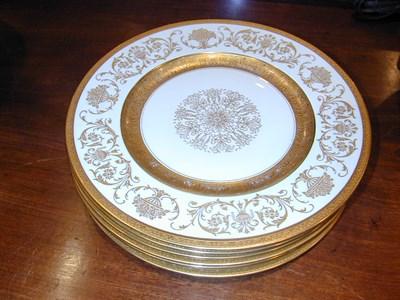 Lot 471 - Six Continental Gilt-Decorated Porcelain...