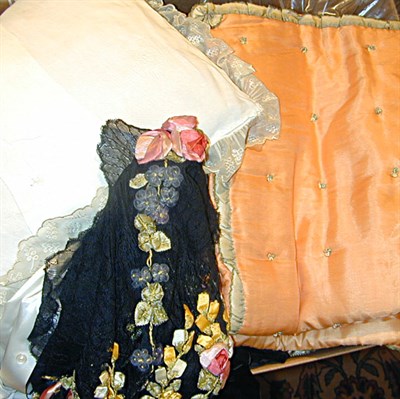 Lot 480 - Miscellaneous Group of Linens