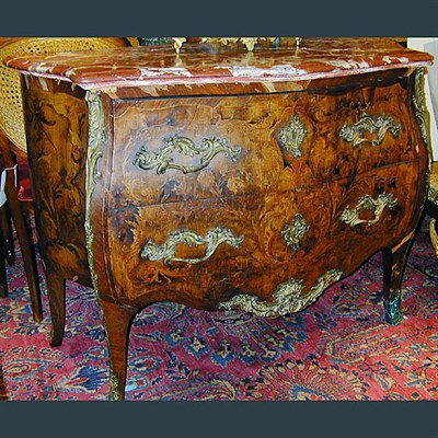 Lot 612 - Louis XV Style Gilt-Bronze Mounted Kingwood...