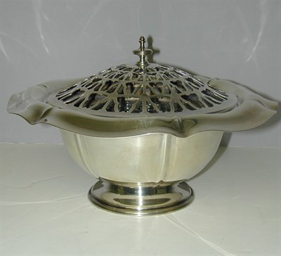 Lot 299 - Sterling Silver Center Bowl with a Silver...
