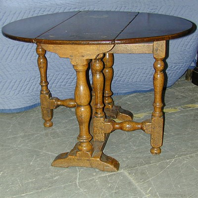 Lot 179 - Georgian Style Oak Diminutive Drop-Leaf Table