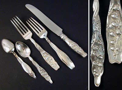 Lot 335 - Whiting Sterling Silver Flatware Service In...