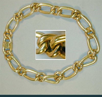 Lot 282 - Gold Necklace 18 kt. yellow gold, designed as...