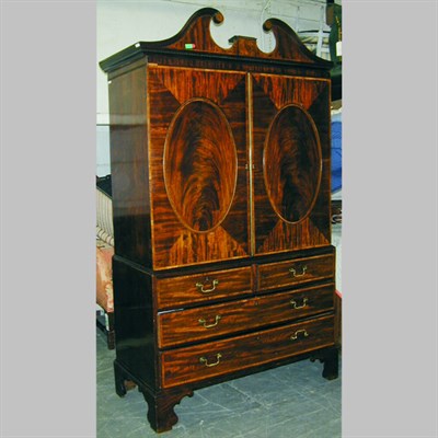 Lot 471 - George III Inlaid Mahogany Linen Press