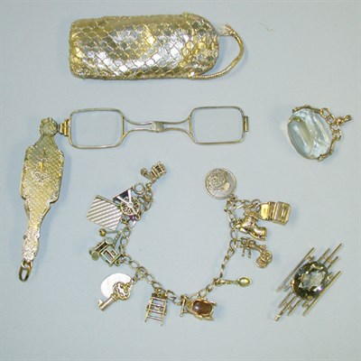 Lot 399 - Group of 14 Kt. Gold Jewelry Comprising a...