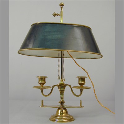 Lot 417 - Louis XVI Style Gilt-Metal Bouillotte Lamp