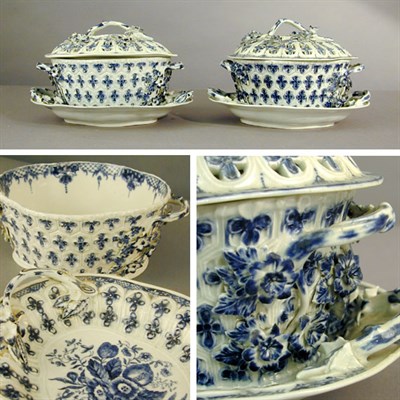 Lot 290 - Pair of Worcester Blue and White Porcelain...
