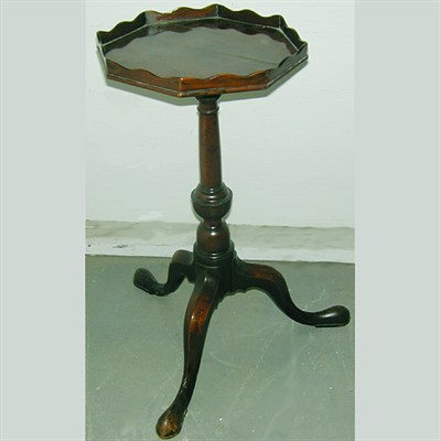 Lot 460 - George III Mahogany Kettle Stand
