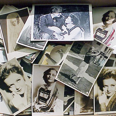 Lot 140 - BOX LOT Appproximately 2,000 postcards, small...