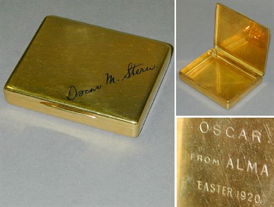 Lot 130 - Gold Cigarette Case 18 kt. yellow gold, of...