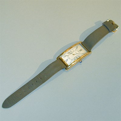 Lot 157 - Gentleman's Gold Wristwatch The leather band...