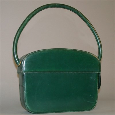 Lot 485 - Hermes Hunter Green Sculptural Box Bag 1930s...