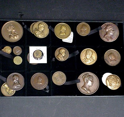 Lot 66 - COMMEMORATIVE MEDALS: NAPOLEONIC ERA Group of...