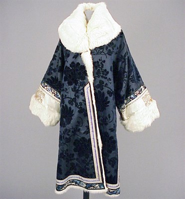 Lot 549 - Cut Velvet Fur Lined Coat Chinese, early 20th...