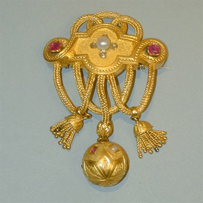 Lot 394 - Antique Style Gold and Ruby Pin 18 kt. yellow...