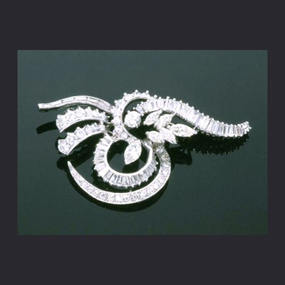 Lot 303 - Diamond Ribbon Brooch Platinum, set with six...