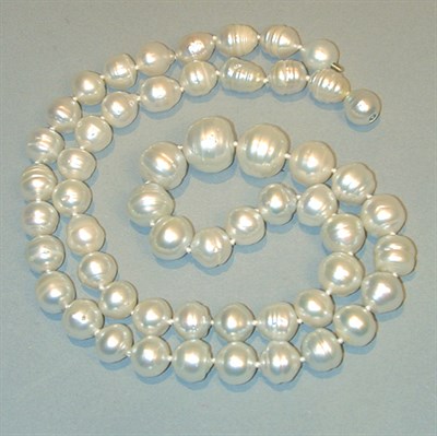 Lot 335 - Baroque Cultured Pearl Necklace The single...