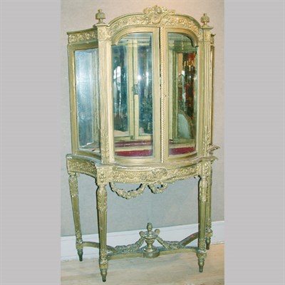Lot 460 - Louis XV Style Gilt Carved Wood Vitrine on...