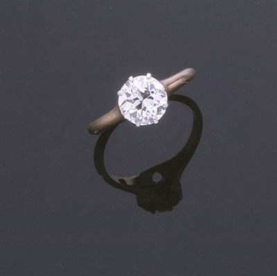 Lot 251 - Old Mine Diamond Engagement Ring 14 kt. yellow...