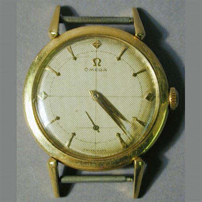 Lot 151 - Gentleman's Gold Wristwatch The circular 18 kt....
