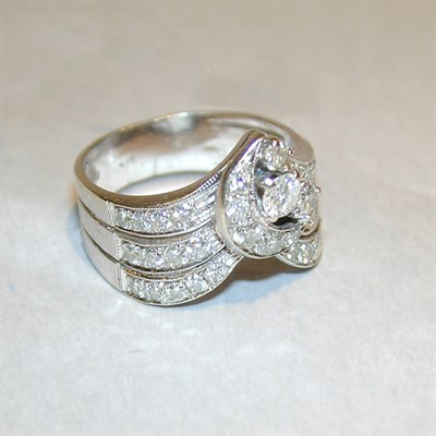 Lot 215 - Diamond Band 14 kt. white gold, designed as...