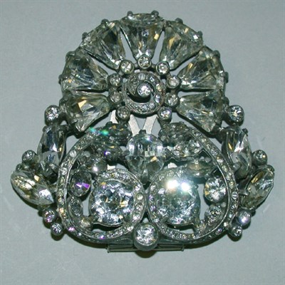 Lot 360 - Eisenberg Rhinestone Clip Brooch 1940s Shield...