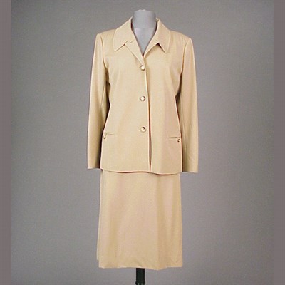 Lot 182 - Hermes Spring Suit 1970s Straw colored...