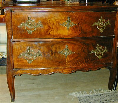 Lot 439 - Regence Walnut Commode