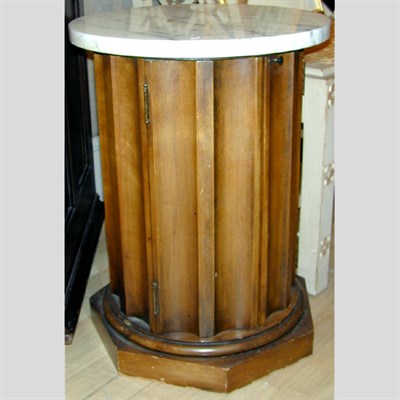 Lot 128 - Georgian Style Marble Top Walnut Pot Cupboard