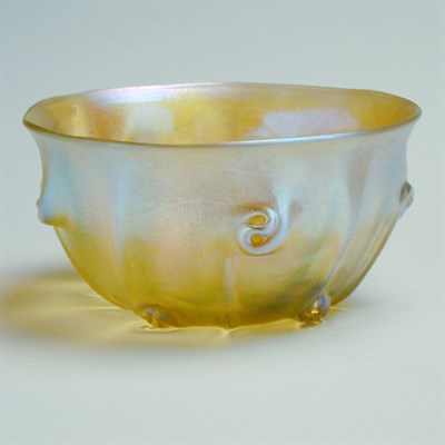 Lot 102 - Tiffany Favrile Glass Bowl Of flaring form,...