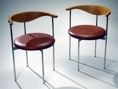 Lot 77 - Pair of Chrome and Wood 3200 Armchairs Arne...